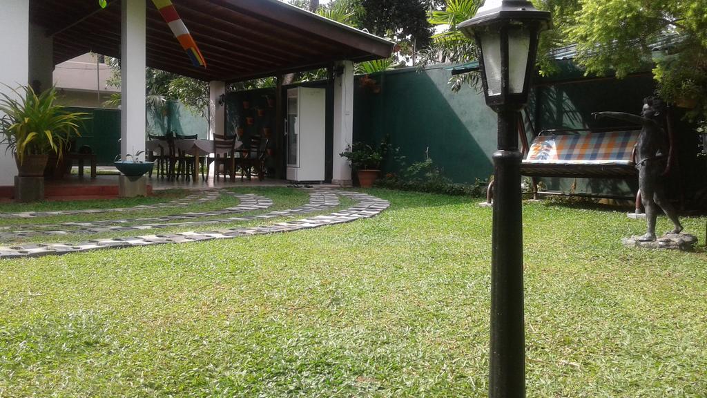 Villa Begonia Katugastota Esterno foto